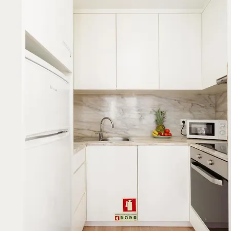 Apartmán Host Wise - Flat W Free Private Parking - Bright & Cozy Porto