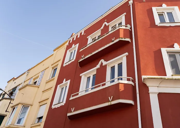 Host Wise - Flat W Free Private Parking - Bright & Cozy * 포르투