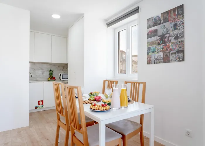 Appartement Host Wise - Flat W Free Private Parking - Bright & Cozy Oporto