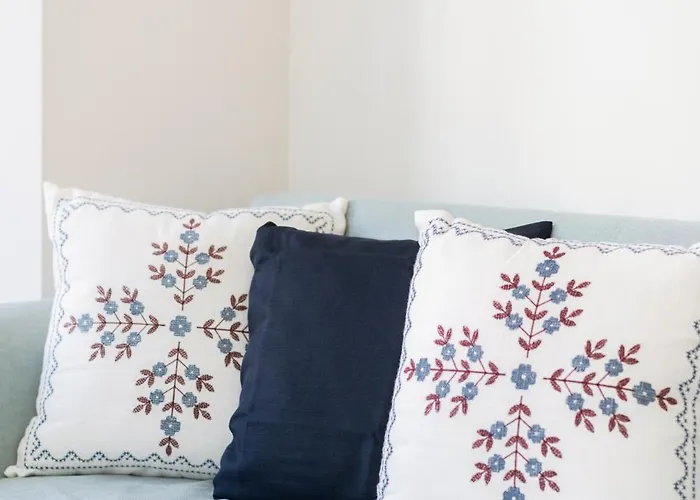 Appartement Host Wise - Flat W Free Private Parking - Bright & Cozy