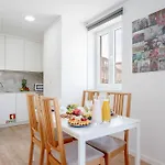 Apartman Host Wise - Flat W Free Private Parking - Bright & Cozy Porto