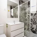 Host Wise - Flat W Free Private Parking - Bright & Cozy Porto