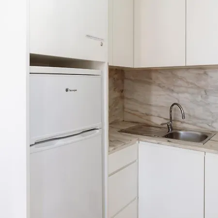 Apartamento Host Wise - Flat W Free Private Parking - Bright & Cozy