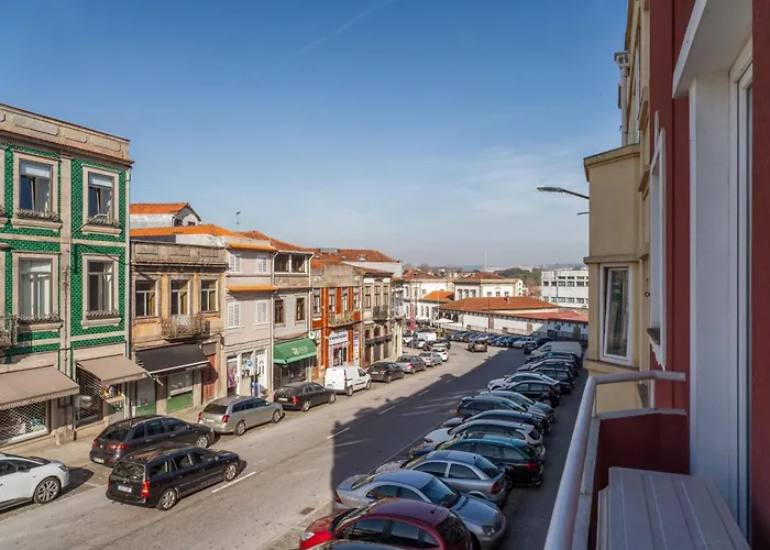 Host Wise - Flat W Free Private Parking - Bright & Cozy Appartamento *