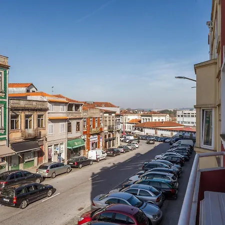 Host Wise - Flat W Free Private Parking - Bright & Cozy Apartamento *